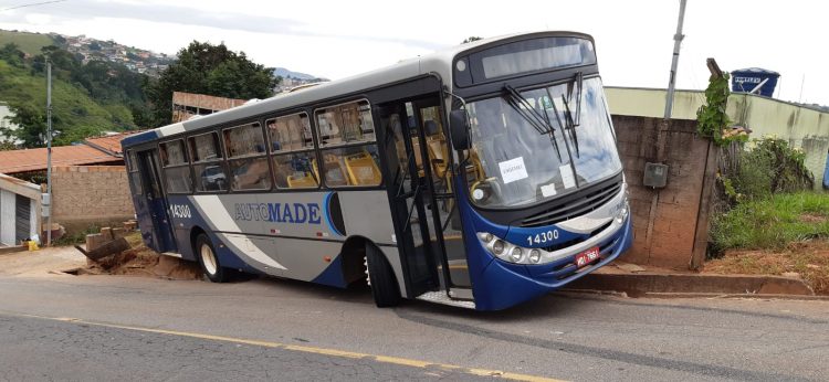 onibus-envolvido-em-acidente-estava-com-a-manutencao-em-dia-diz-empresa