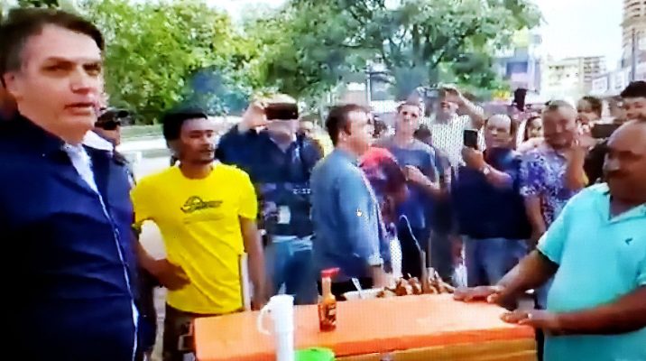 bolsonaro-sai-as-ruas-um-dia-apos-ministro-recomendar-isolamento