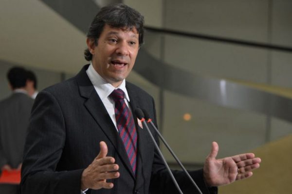 Caravana de Fernando Haddad por Minas é adiada