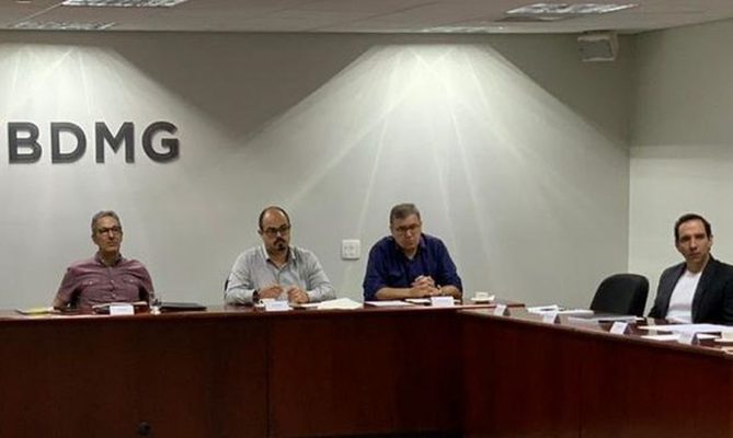 Governo de Minas suspende aulas da rede estadual para prevenir coronavírus