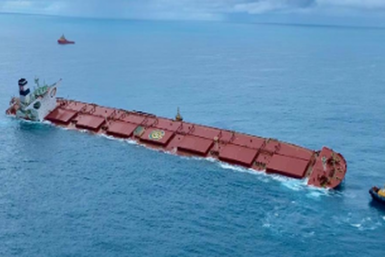 Óleo de navio encalhado no Maranhão pode ser retirado na quinta-feira