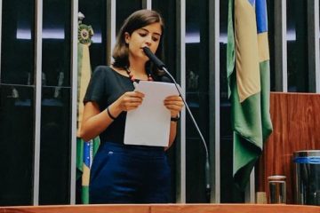 Projeto que prevê absorvente de graça une bancada feminina