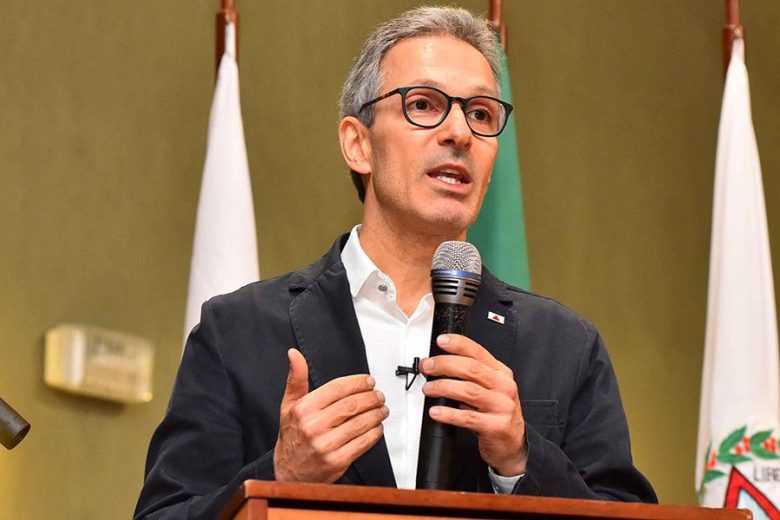 Romeu Zema anuncia reforço de R$ 500 milhões para a saúde