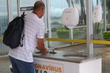 Anvisa publica lista com produtos que podem substituir o álcool 70%