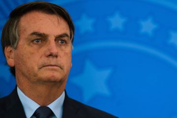‘Perdeu para a concorrência, lamento’, diz Bolsonaro sobre Ford