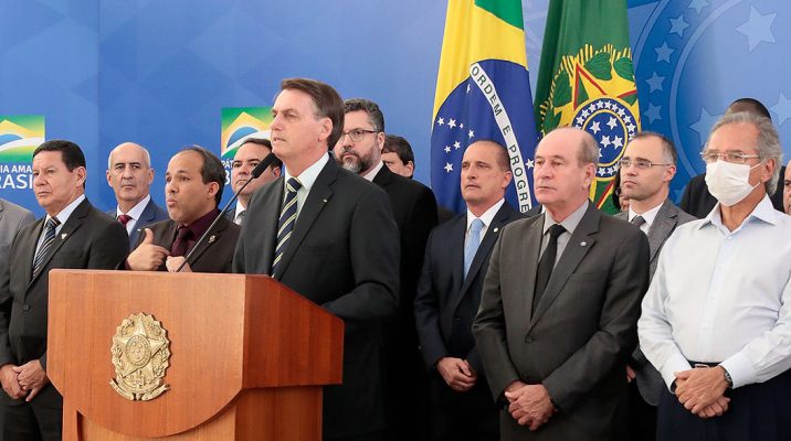 bolsonaro-rebate-declaracoes-de-moro-e-diz-que-nao-se-furta-a-indicar-ou-exonerar-qualquer-subordinado