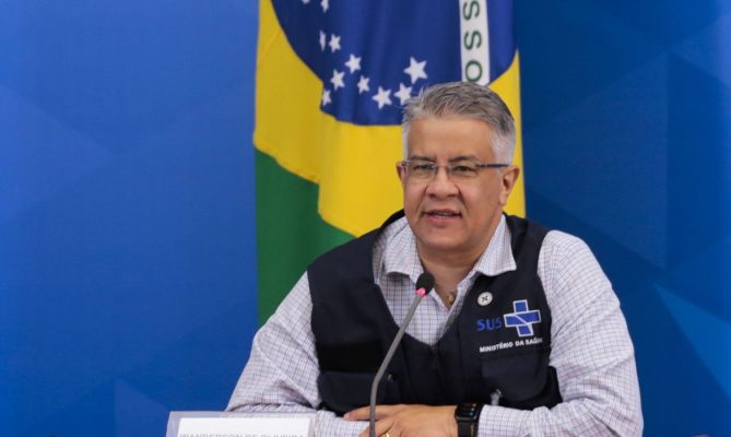 braco-direito-de-mandetta-pede-demissao-e-deixa-ministerio-da-saude