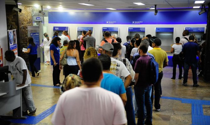 governo-transfere-pis-pasep-para-o-fgts-e-permite-saque-de-r-1-045