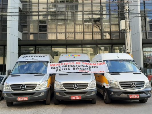 motoristas-de-escolares-relatam-dificuldades-em-meio-a-crise-da-covid-19-e-protestaram-em-bh