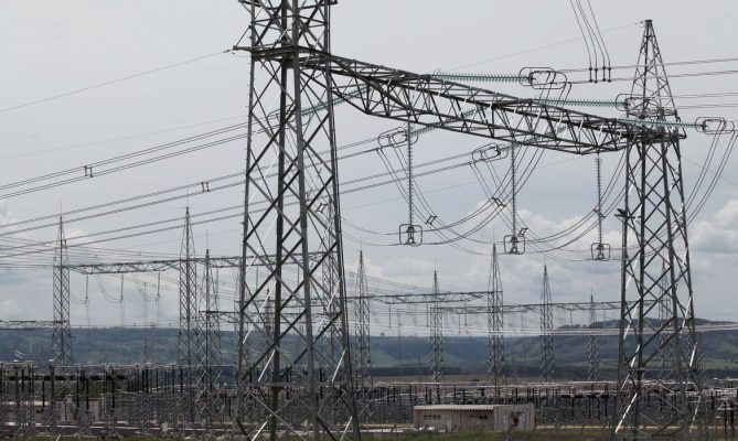 publicada-mp-que-isenta-consumidor-pobre-de-pagar-conta-de-luz