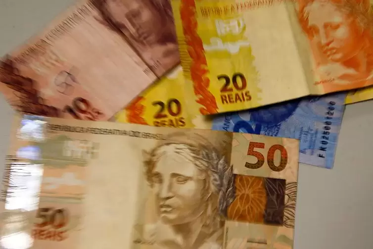 IGP-DI registra inflação de 29,95% em 12 meses