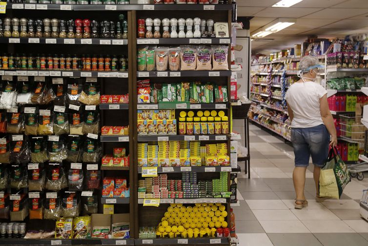 IPC-S: inflação recua nas sete capitais pesquisadas em janeiro IPC-S: inflação recua nas sete capitais pesquisadas em janeiro