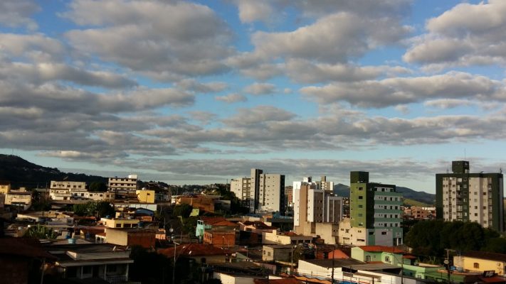 Inverno de extremos: não sabe se faz frio ou calor; confira a previsão do tempo desta terça-feira