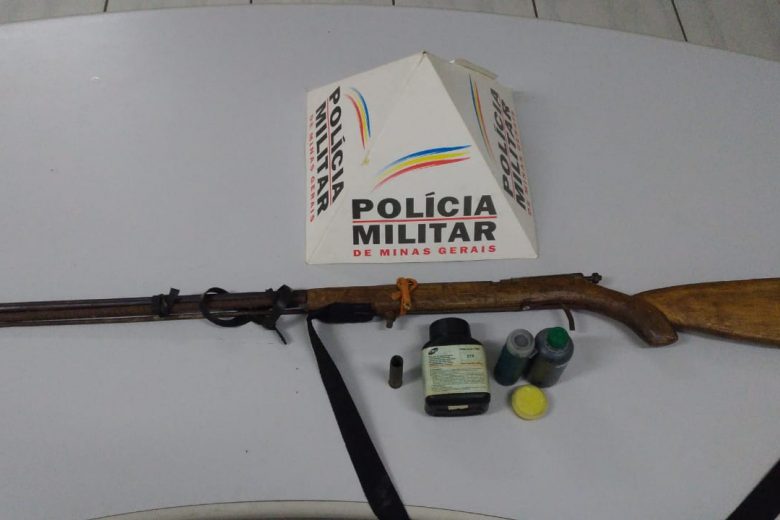 Polícia apreende arma de fogo durante diligências nos distritos de Itabira