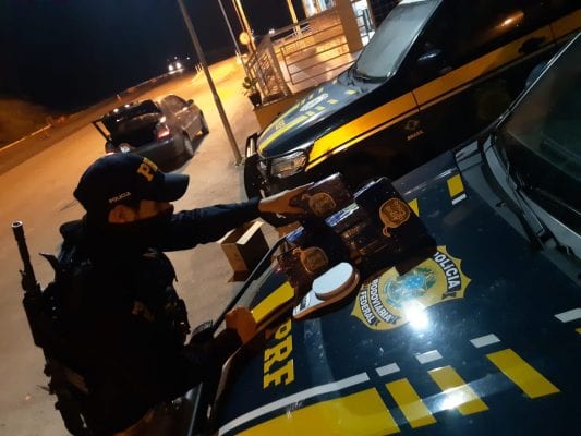 Suspeito receberia R$10 mil pelo transporte das drogas