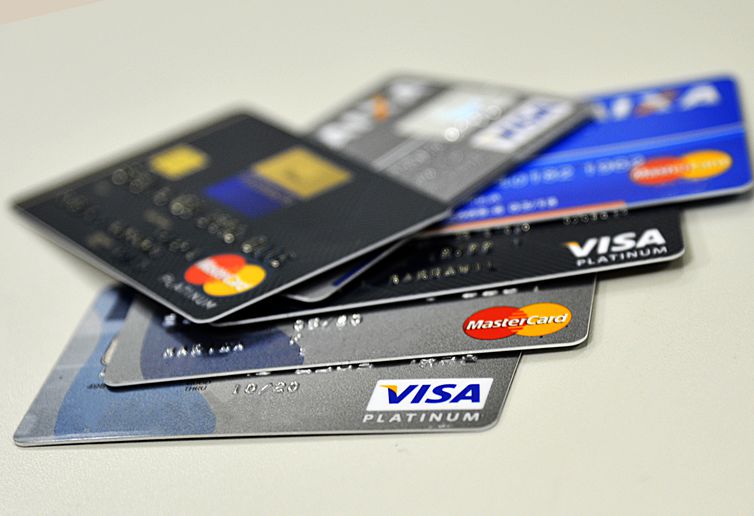 Juros para famílias e empresas sobem em janeiro, diz Banco Central