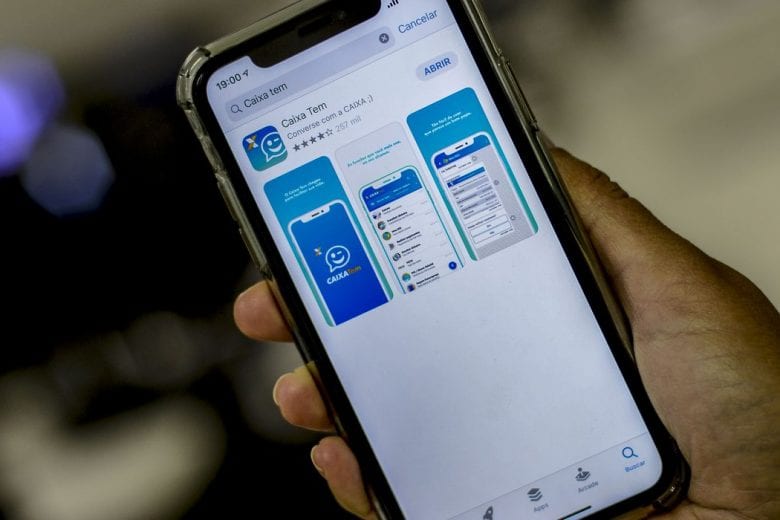 Compras com auxílio emergencial poderão ser pagas via celular