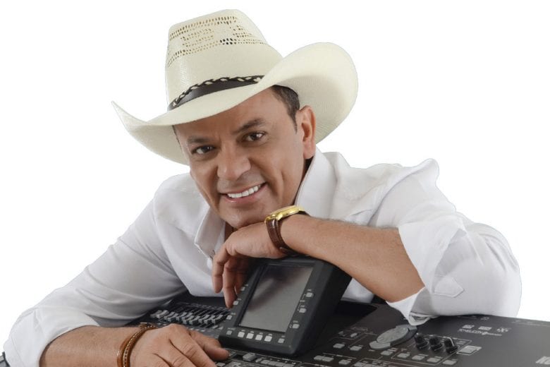 Frank Aguiar faz apresentação inédita no Aparecida Sertaneja desta terça-feira