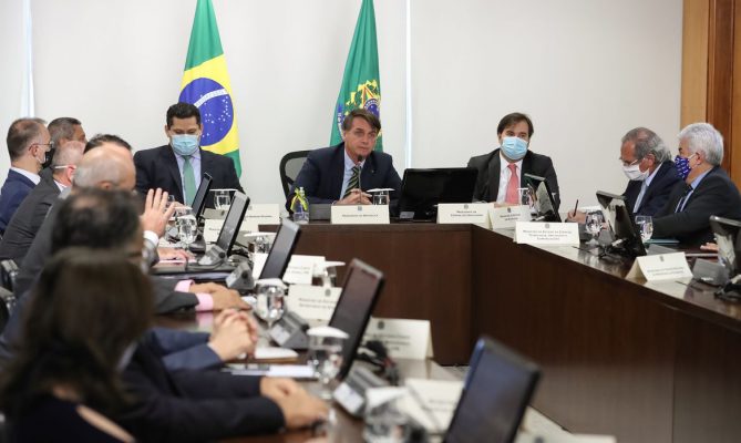 governadores-apoiam-veto-a-reajustes-de-salario-para-servidores