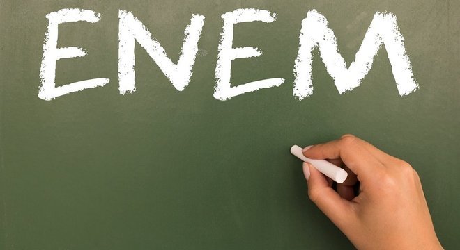 ENEM digital ou impresso? Qual escolher? ENEM digital ou impresso? Qual escolher?