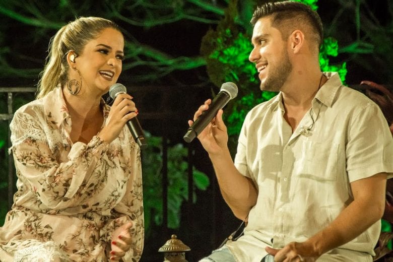 Maria Cecília e Rodolfo comemoram 13 anos de carreira em show inédito