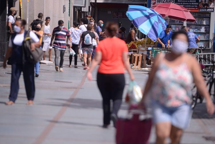 IBGE: 3,4 milhões estavam afastados do trabalho no início setembro