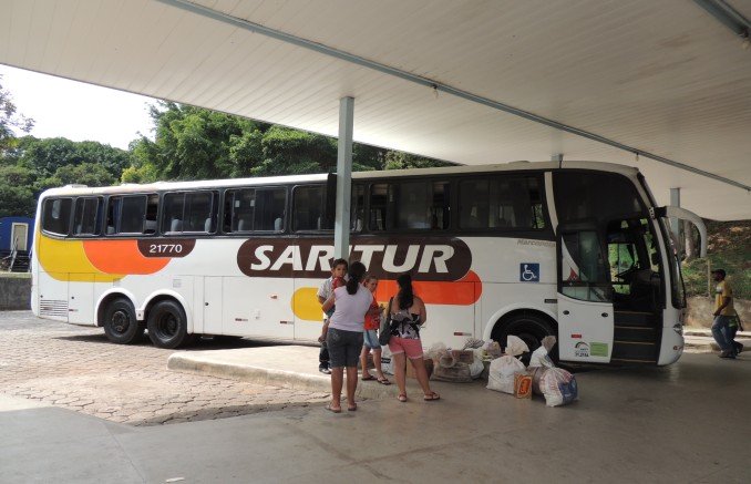 Ônibus só poderão seguir viagem se todos os passageiros estiverem de máscara
