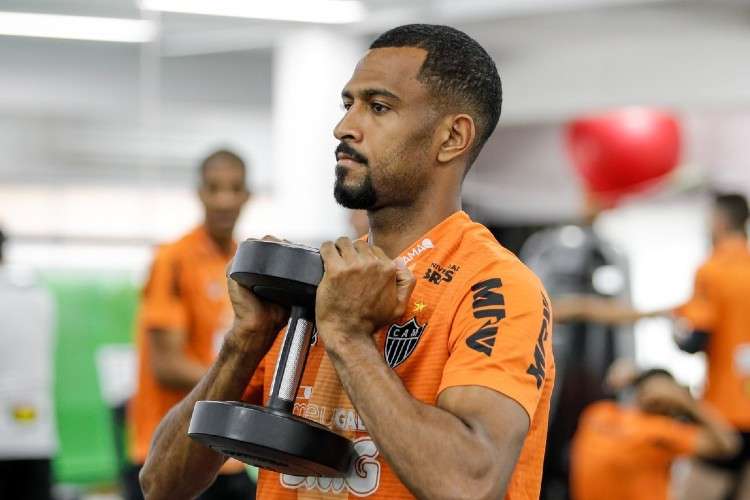 Rescisão de Maicon Bolt com o Atlético aparece no BID 129 dias após dispensa