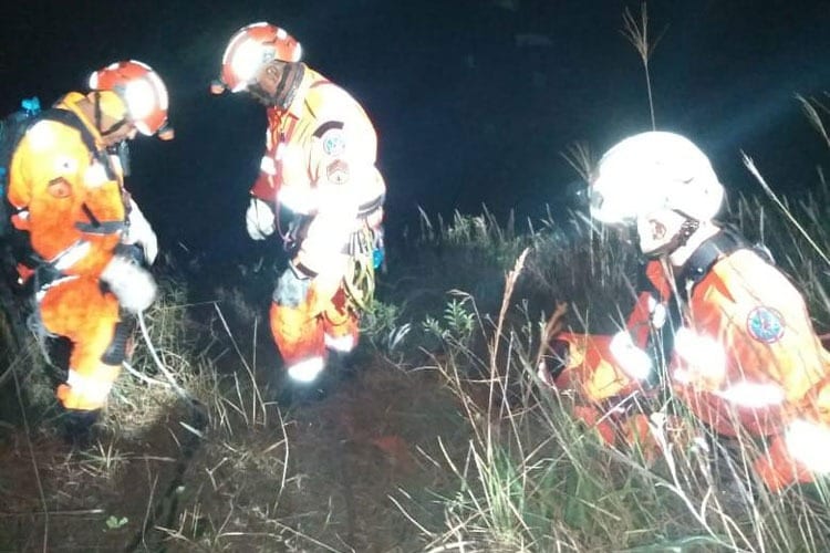 Capitão do Corpo de Bombeiros diz que é raro vítima sair viva do acidente que sofreu o jogador Henrique