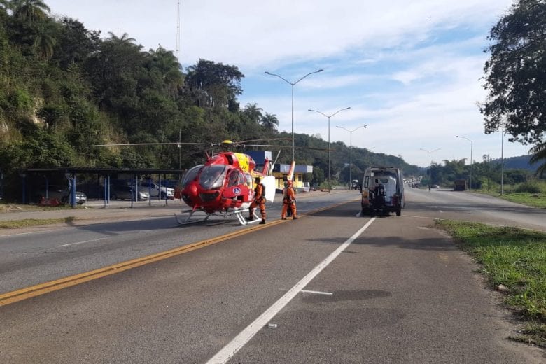 Atropelamento interdita rodovia BR-381 na barreira da PRF em Sabará