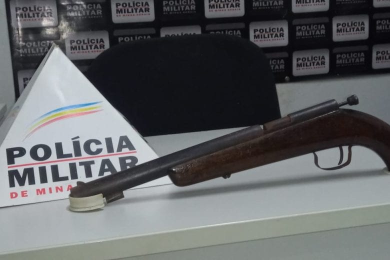 Polícia recebe denúncia e apreende garruchão em Barão de Cocais