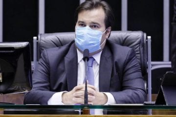 Mandatos de prefeitos e vereadores não devem ser prorrogados, diz Maia