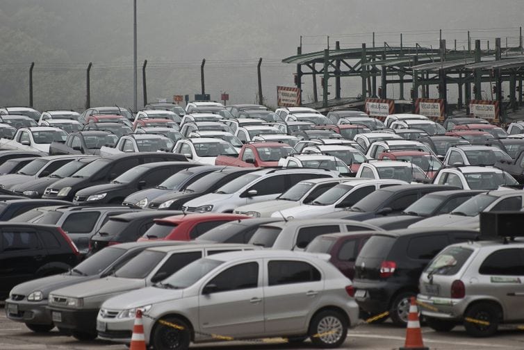 Produção de veículos cai 4,6% de dezembro para janeiro, diz Anfavea