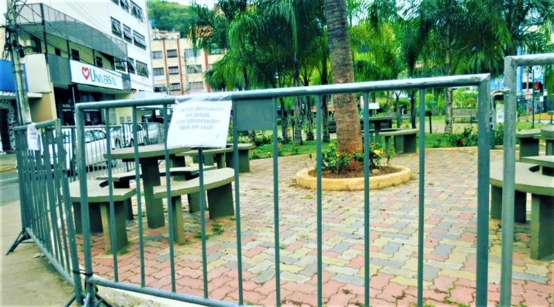 Após denúncia no MP, Prefeitura de Monlevade publica edital para compra de gradis