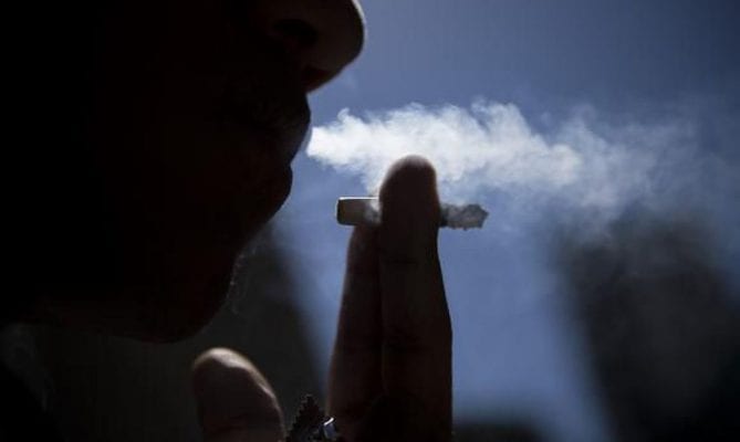 Pesquisa mostra que 56% dos fumantes reduziram consumo na quarentena