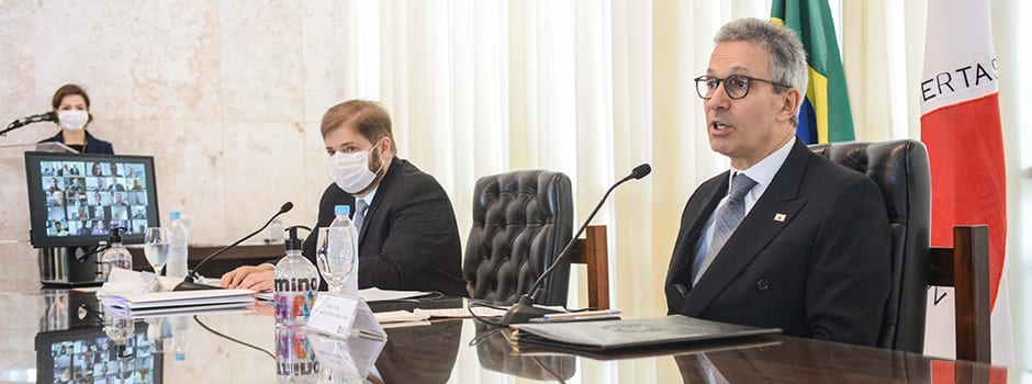 Romeu Zema entrega Reforma da Previdência à Assembleia Legislativa