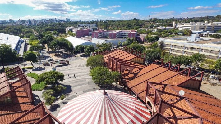 Dezenove universidades e institutos federais marcam greve a partir de segunda-feira