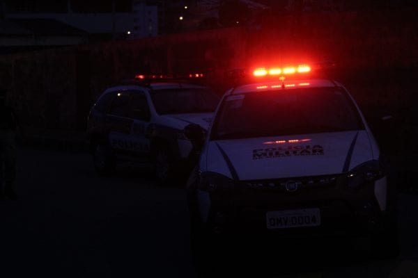 homem-atira-contra-residencia-apos-mandar-moradora-desligar-o-som