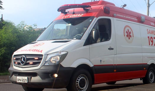 Motociclista fica ferido em colisão frontal no Juca Rosa