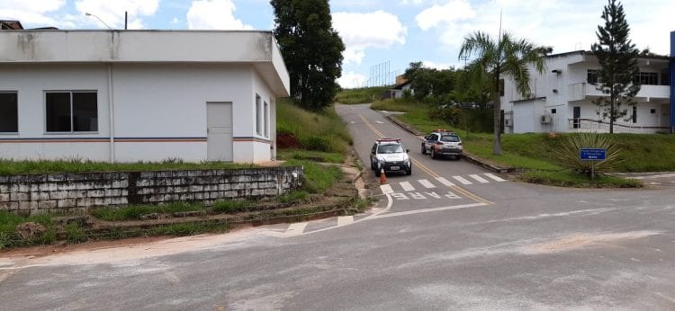 casal-detido-pela-pm-disse-que-estava-usando-auxilio-para-comprar-drogas