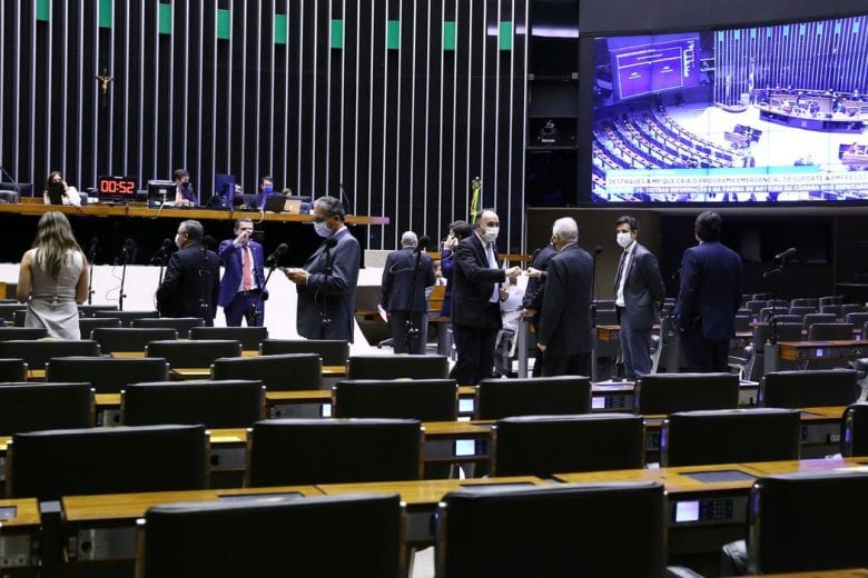 Câmara aprova em 1º turno Fundeb com mais recursos federais