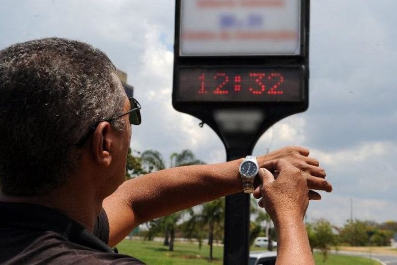 Ministério mantém recomendação de não se adotar horário de verão este ano