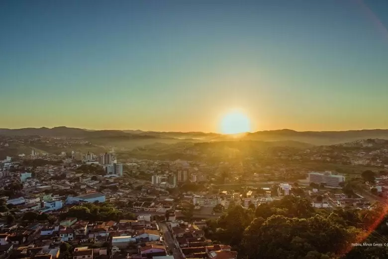 Confira a previsão do tempo para esta terça-feira (15)