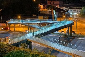 Após 22 anos no escuro, ação de voluntário leva iluminação à passarela em Nova Era