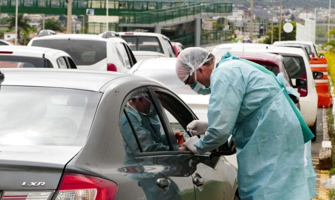 pesquisador-de-oxford-comemora-bons-resultados-de-vacina-e-estima-mais-de-um-milhao-de-doses-ate-setembro