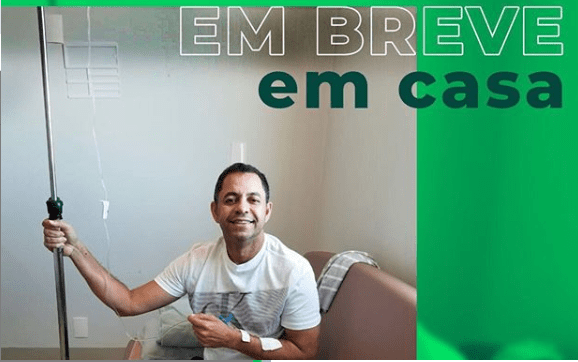 Cantor sertanejo é internado às pressas após infarto e fica entre a vida e a morte