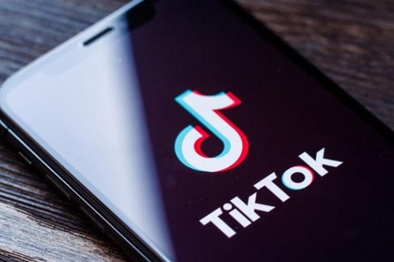 Fake news sobre Covid-19 e vacinas viralizam no TikTok