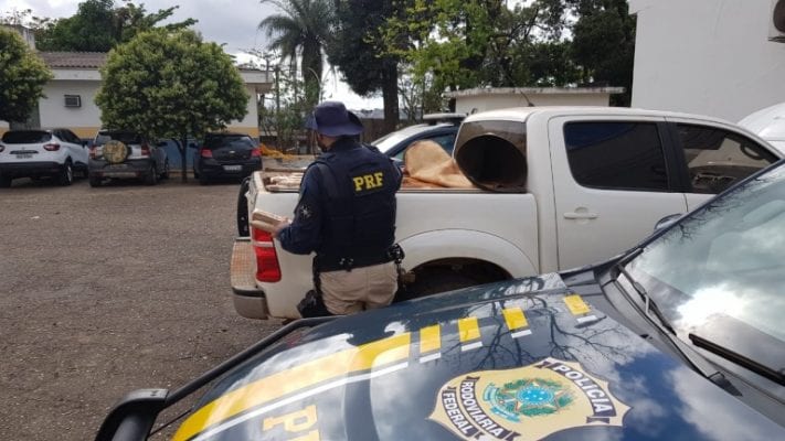 PRF apreende 1,2 toneladas de maconha em caminhonete