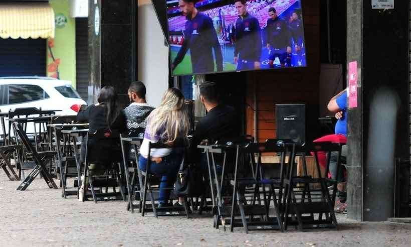 A partir do dia 4, bares e restaurantes de BH poderão vender bebidas alcoólicas