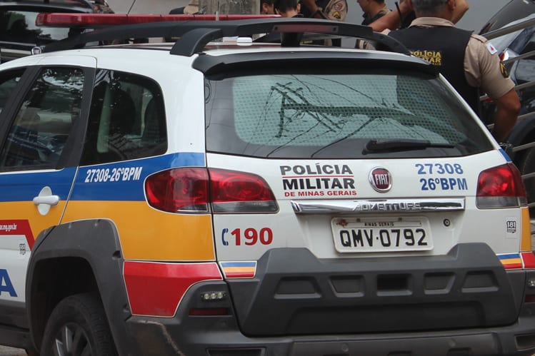 Idosa é agredida e assaltada dentro de igreja em João Monlevade